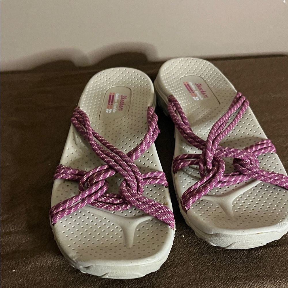😄Skechers outdoor lifestyles sandals size 9